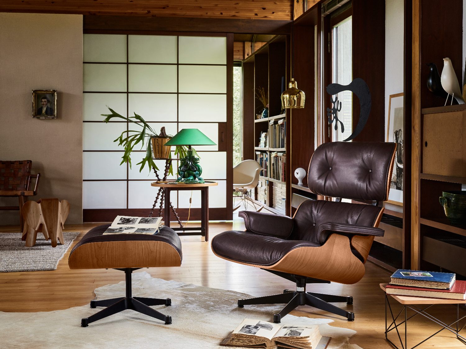 lounge chair and ottoman vitra adeyaka bcn